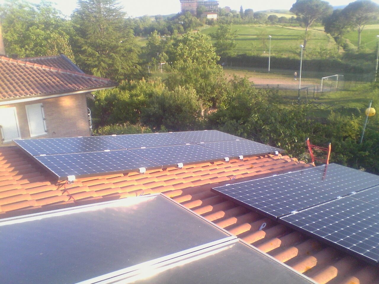 Impianto fotovoltaico Monteroni d Arbia sierna toscana Sunpower X21 Lightland